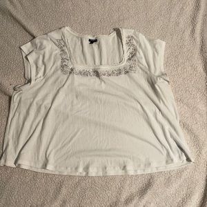 Women’s plus embroidery top